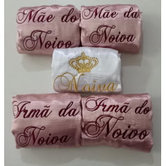 Robe de Cetim Feminino Bordado Personalizado Plus Size com Coroa e Madrinha 